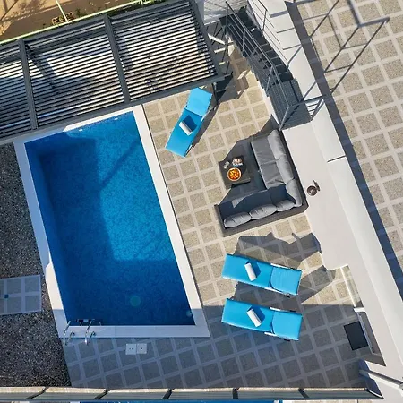 Apartment Lotte With Private Pool In The Center! *